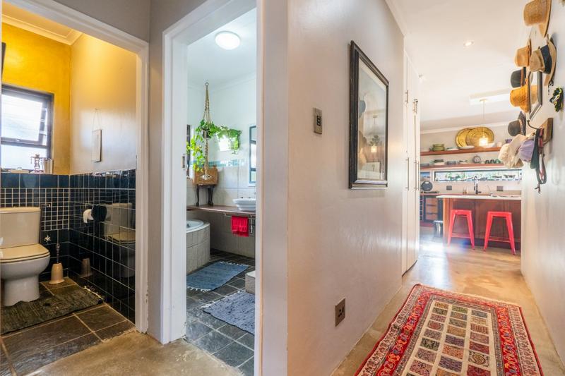 4 Bedroom Property for Sale in Linkside Western Cape